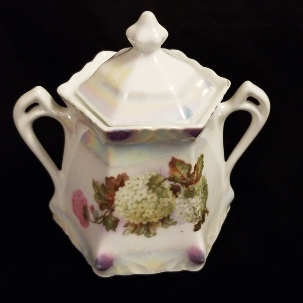 COPY - Flower and lusterwate sugar bowl
